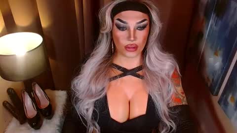 Snapshot of your1truequeen chatting on 02.22.26 QUEEN MADISON online show from 02.22.26