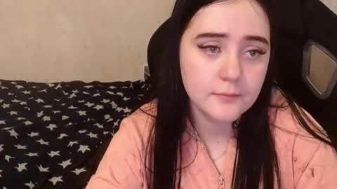 Snapshot of your_8a8y chatting on 12.04.24 your_8a8y online show from 12.04.24