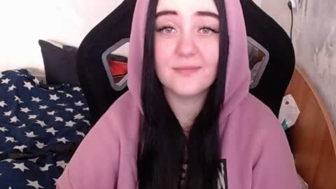 Snapshot of your_8a8y chatting on 03.11.25 your_8a8y online show from 03.11.25