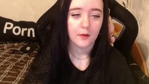 Snapshot of your_8a8y chatting on 10.28.25 your_8a8y online show from 10.28.25