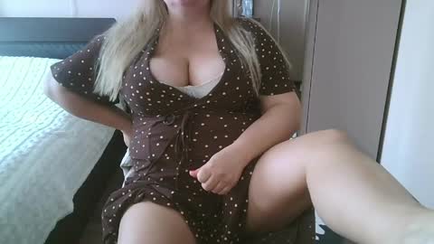 Snapshot of your__maria chatting on 05.20.26 Maria Love online show from 05.20.26