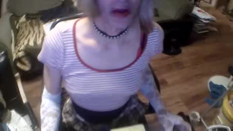 Snapshot of your_dog chatting on 12.11.24 Taylor Tash online show from 12.11.24