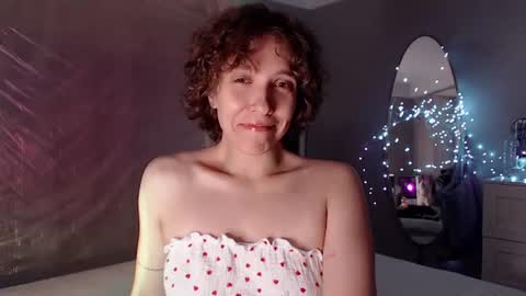 Snapshot of your_hot_ex chatting on 06.18.26 Alex and Kris long hair online show from 06.18.26