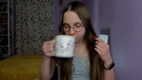 Leslie online show from 03.02.25