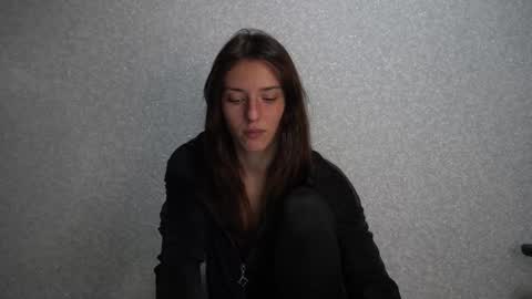 Snapshot of your_little_flexible_girl chatting on 01.20.25 Meri online show from 01.20.25