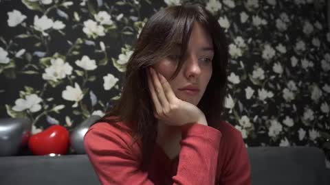 Snapshot of your_little_flexible_girl chatting on 02.16.25 Meri online show from 02.16.25