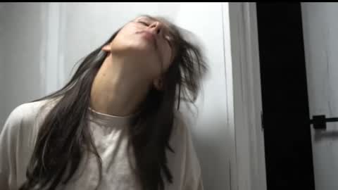 Snapshot of your_little_flexible_girl chatting on 10.14.25 Meri online show from 10.14.25