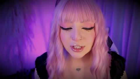 Cami independent model online show from 03.31.26