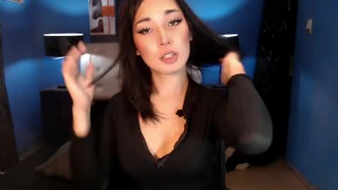 Snapshot of your_naughty_cumslut69 chatting on 04.04.26 your_naughty_cumslut69 online show from 04.04.26