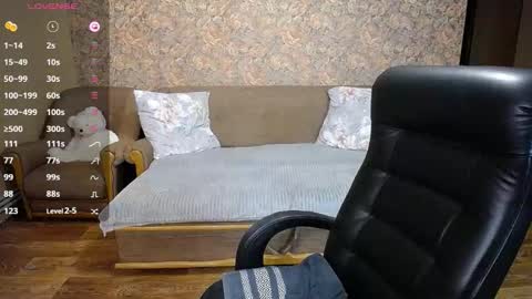 Snapshot of your_oxygen chatting on 11.16.25 Lily online show from 11.16.25