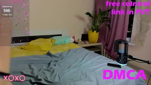 Snapshot of your_pennyy_ chatting on 09.12.25 Pennyy online show from 09.12.25