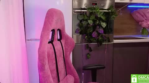 Alice  online show from 04.10.26