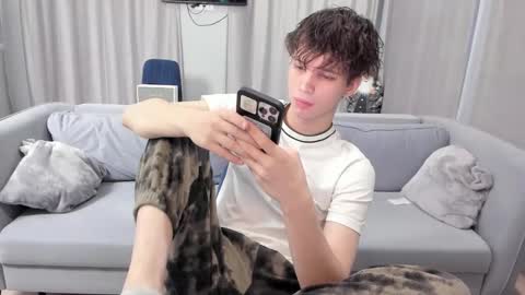 your_shy_guy online show from 01.27.25