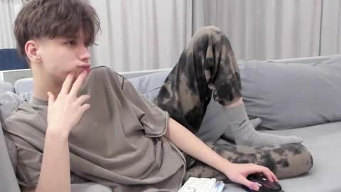 your_shy_guy online show from 02.08.25