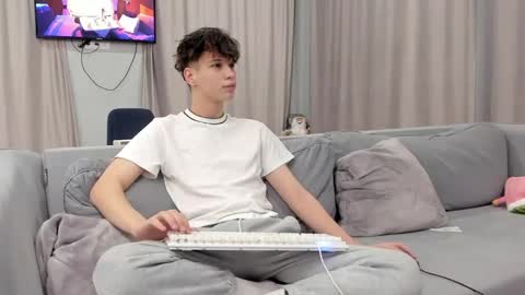 your_shy_guy online show from 02.12.25