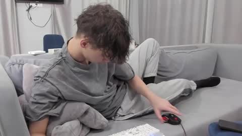 your_shy_guy online show from 02.19.25