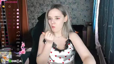 Molly online show from 03.06.25