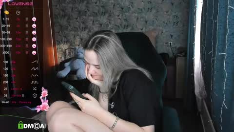 Molly online show from 03.11.25