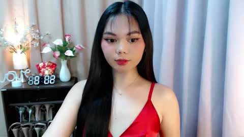 Snapshot of yourangelictransgirl chatting on 10.03.25 Hi its me Yna online show from 10.03.25