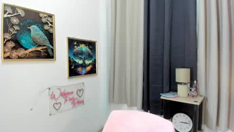 Snapshot of yourangelofsex chatting on 06.17.26 yourangelofsex online show from 06.17.26