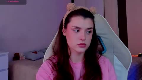 Snapshot of youranikka chatting on 02.17.26 Anikka online show from 02.17.26