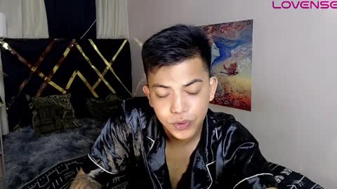 yourasian_bradley online show from 04.09.26