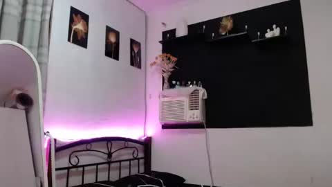 Snapshot of yourasianbigcock chatting on 11.05.25 LEXI online show from 11.05.25