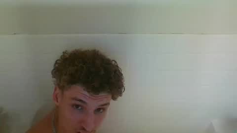 Snapshot of yourbitch1762 chatting on 09.16.25 yourbitch1762 online show from 09.16.25