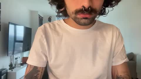 Snapshot of yourboo25 chatting on 02.18.26 yourboo25 online show from 02.18.26