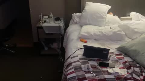 Snapshot of yourbroboytoy chatting on 01.14.25 yourbroboytoy online show from 01.14.25