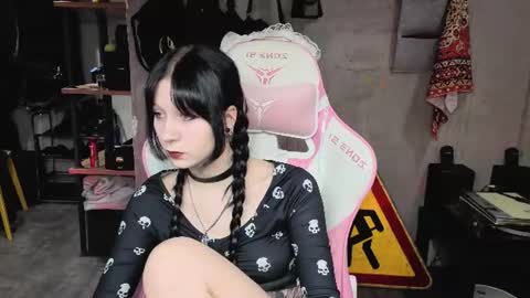 Snapshot of yourcutiegoth chatting on 07.21.26 Vasilisa online show from 07.21.26
