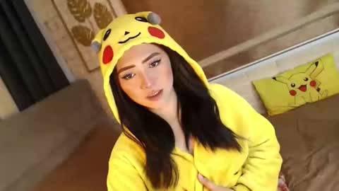 JEN  online show from 10.03.25