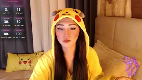 Snapshot of yourdevilsweettsx chatting on 05.10.26 JEN online show from 05.10.26
