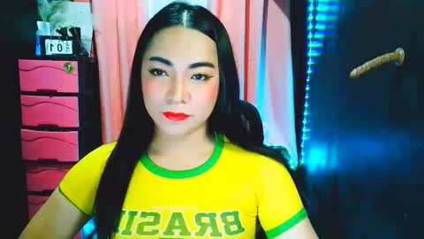 Snapshot of yourdirtygirl_lyla chatting on 02.01.26 yourdirtygirl_lyla online show from 02.01.26