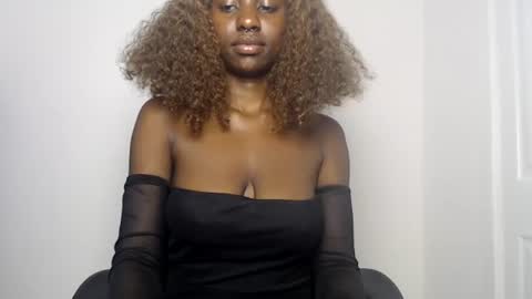 Snapshot of yourebony_desire chatting on 07.06.26 Desiree online show from 07.06.26