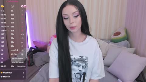 Snapshot of youreyesgazm chatting on 12.17.24 Mary online show from 12.17.24