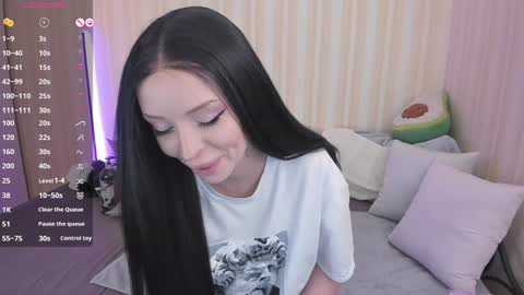 Snapshot of youreyesgazm chatting on 12.23.24 Mary online show from 12.23.24