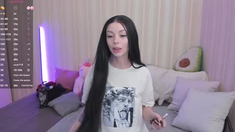 Snapshot of youreyesgazm chatting on 01.22.25 Mary online show from 01.22.25