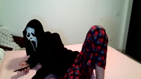 Snapshot of yourfavdada chatting on 11.21.25 Malko online show from 11.21.25