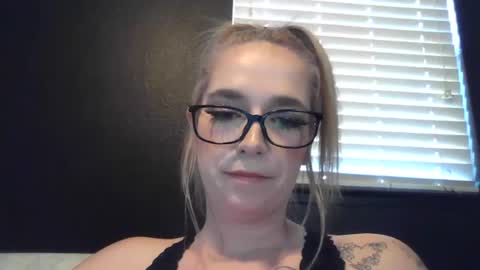Snapshot of yourfavgirlduh chatting on 07.19.26 yourfavgirlduh online show from 07.19.26