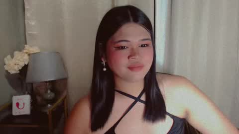 Snapshot of yourfavoratejessica chatting on 10.20.25 Jessica online show from 10.20.25