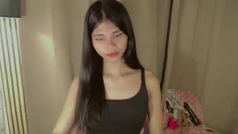 Vivian online show from 04.14.26