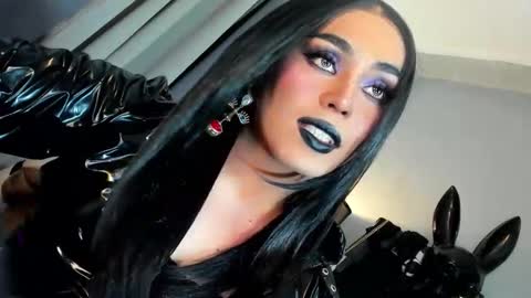 Snapshot of yourfiercemistress chatting on 04.21.26 not into STINGY and CHEAP people online show from 04.21.26