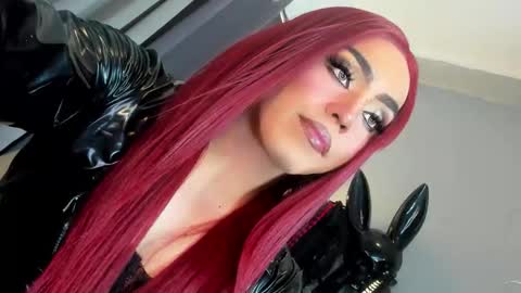 Snapshot of yourfiercemistress chatting on 05.19.26 not into STINGY and CHEAP people online show from 05.19.26