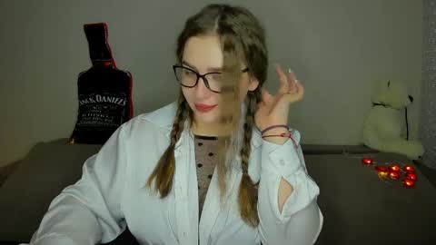 Snapshot of yourgem__ chatting on 03.03.25 yourgem__ online show from 03.03.25