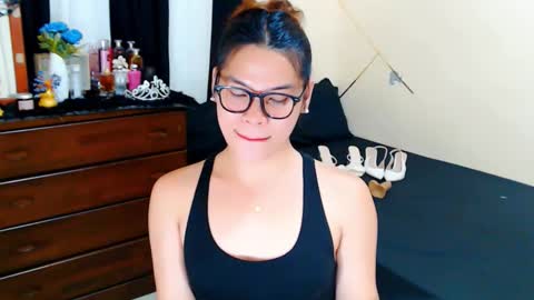 Snapshot of yourgoddesscruella chatting on 03.13.26 yourgoddesscruella online show from 03.13.26