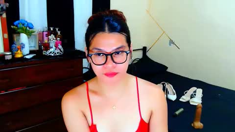 Snapshot of yourgoddesscruella chatting on 03.19.26 yourgoddesscruella online show from 03.19.26