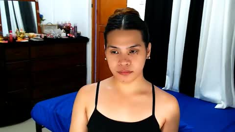 Snapshot of yourgoddesscruella chatting on 05.27.26 yourgoddesscruella online show from 05.27.26