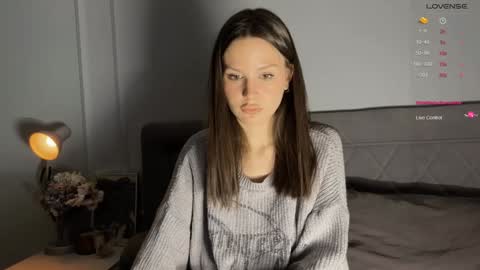 Snapshot of yourher0in chatting on 12.06.24 Aida online show from 12.06.24