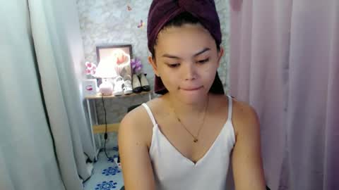 Snapshot of yourlovelytranspinay chatting on 02.16.26 your lovely Dina online show from 02.16.26